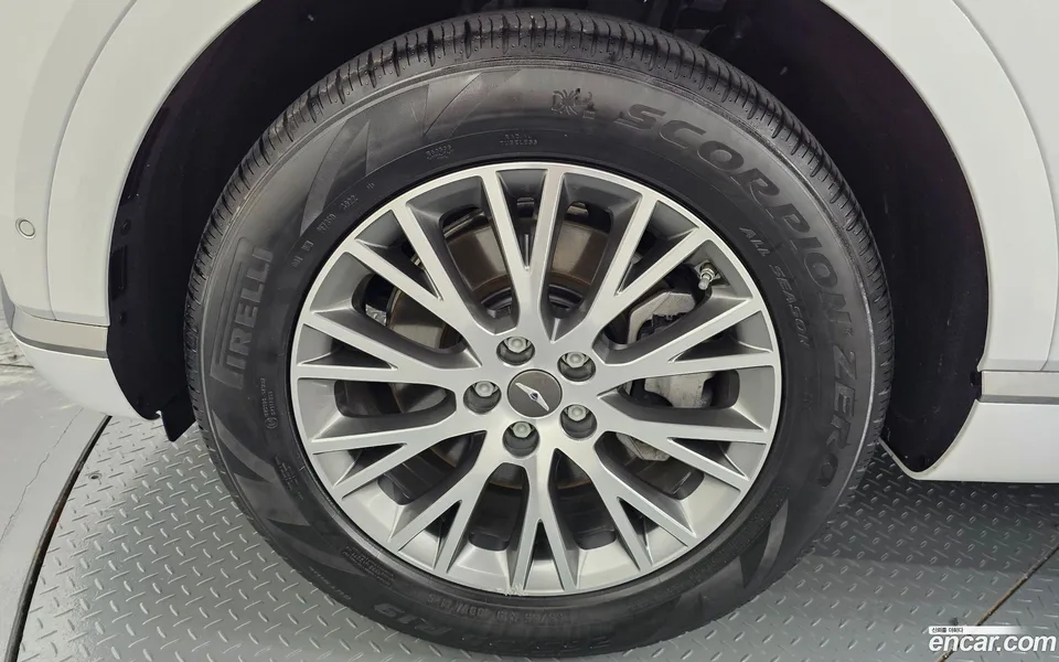 Genesis GV80 2.5T 2WD 2023 — миниатюра 5