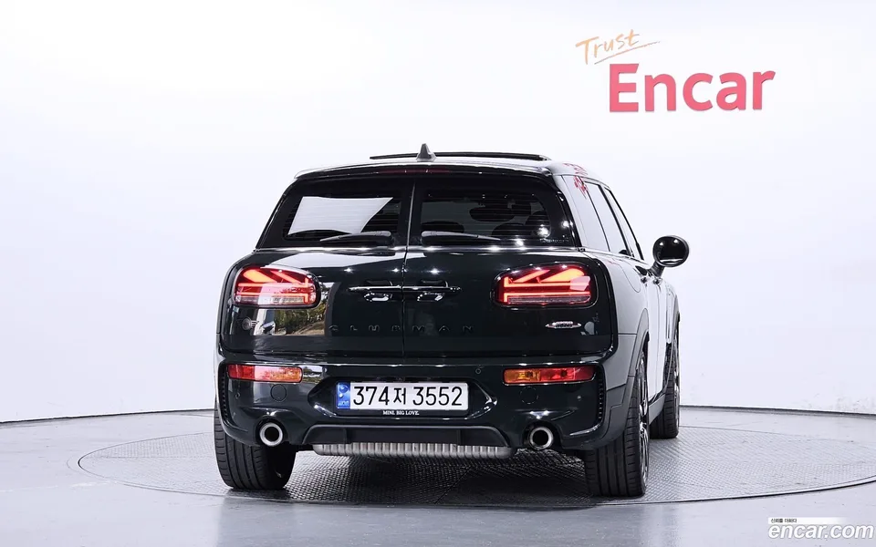 MINI Cooper S Clubman JCW 2023 — миниатюра 4