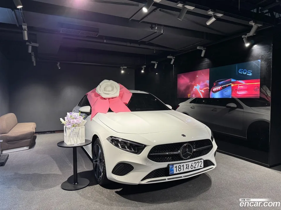 Mercedes-Benz A-Class A220 2025 — миниатюра 2