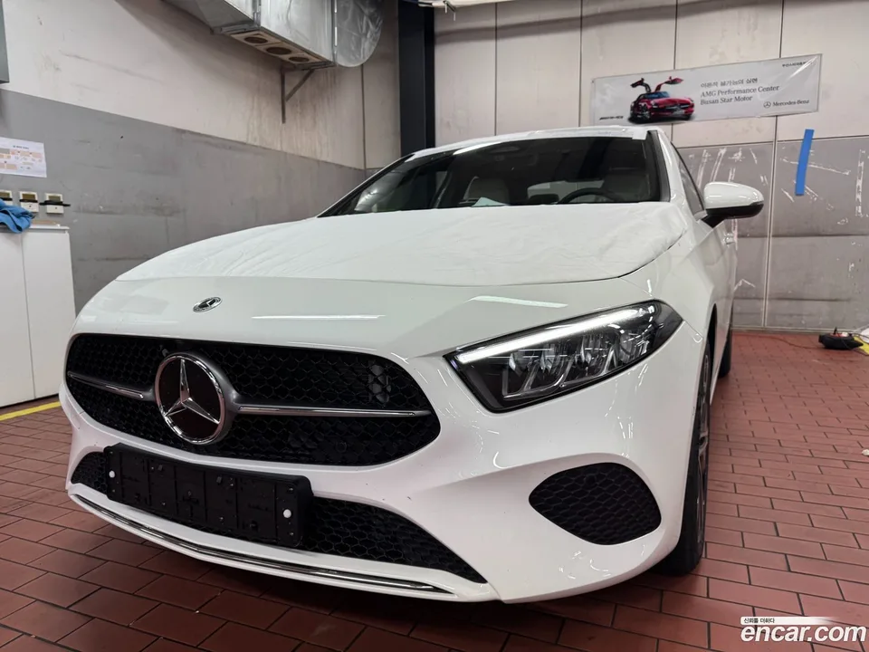 Mercedes-Benz A-Class A220 2025 — миниатюра 5
