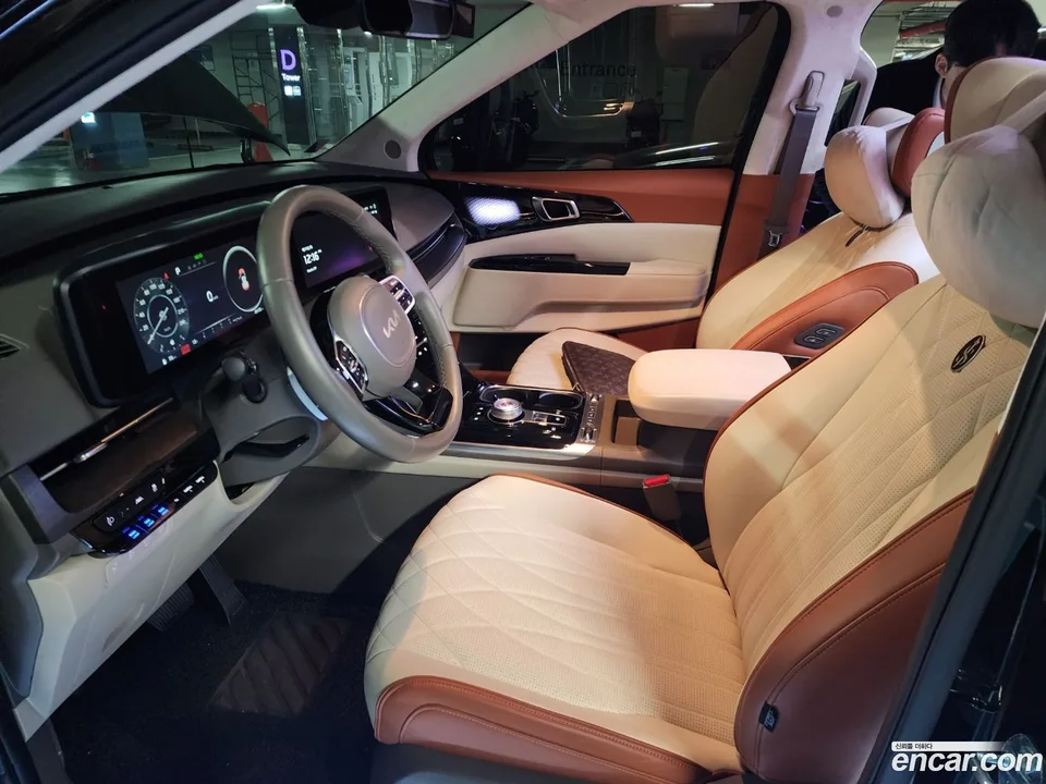 Kia Carnival 9 () 2022 — миниатюра 5