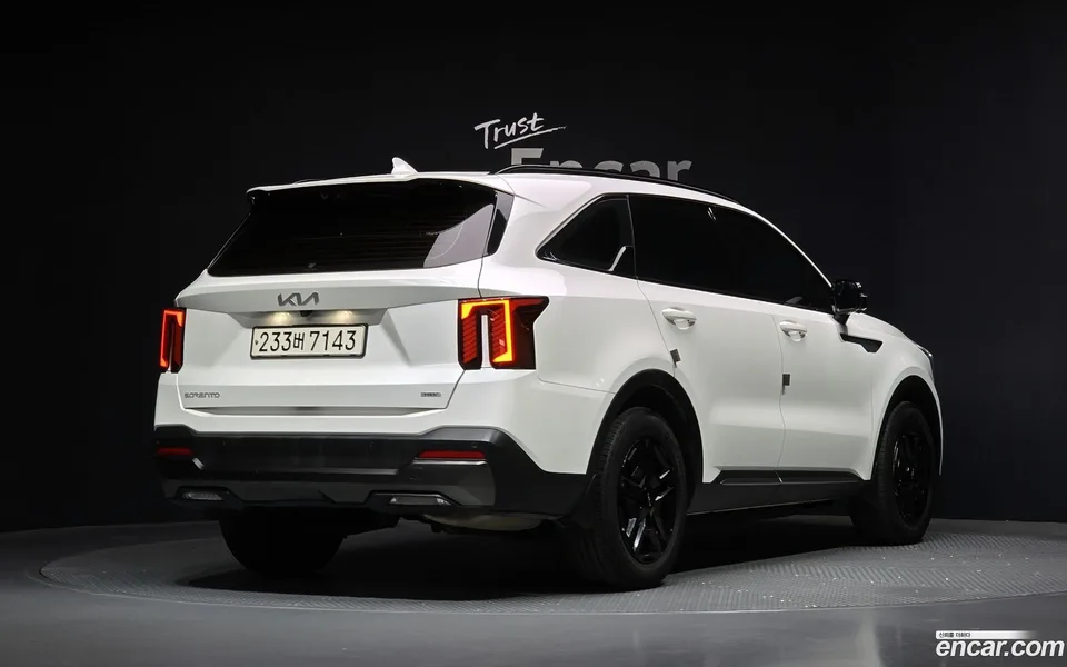 Kia Sorento HEV 1.6 2WD 2023 — миниатюра 2