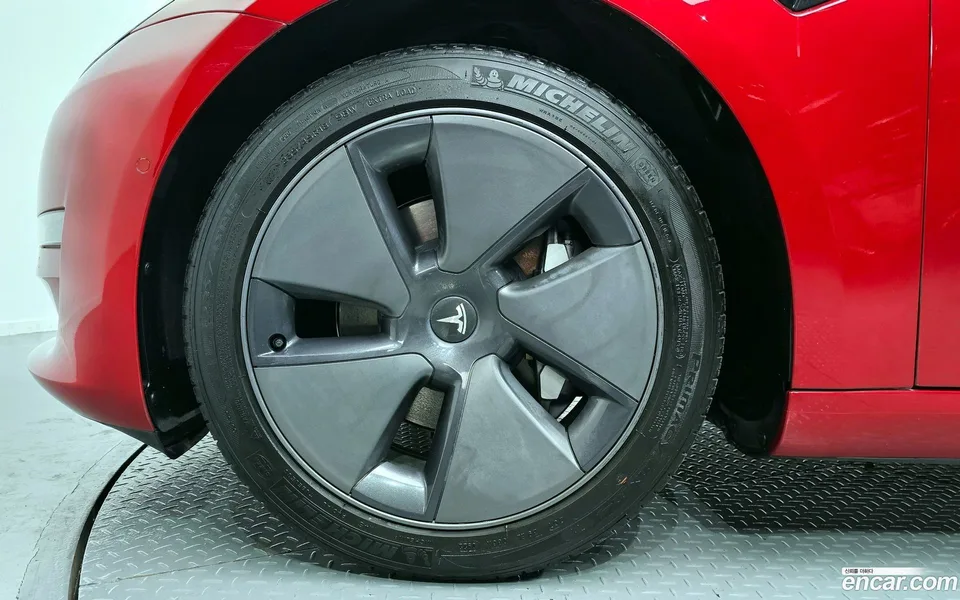 Tesla Model 3 RWD 2022 — миниатюра 5