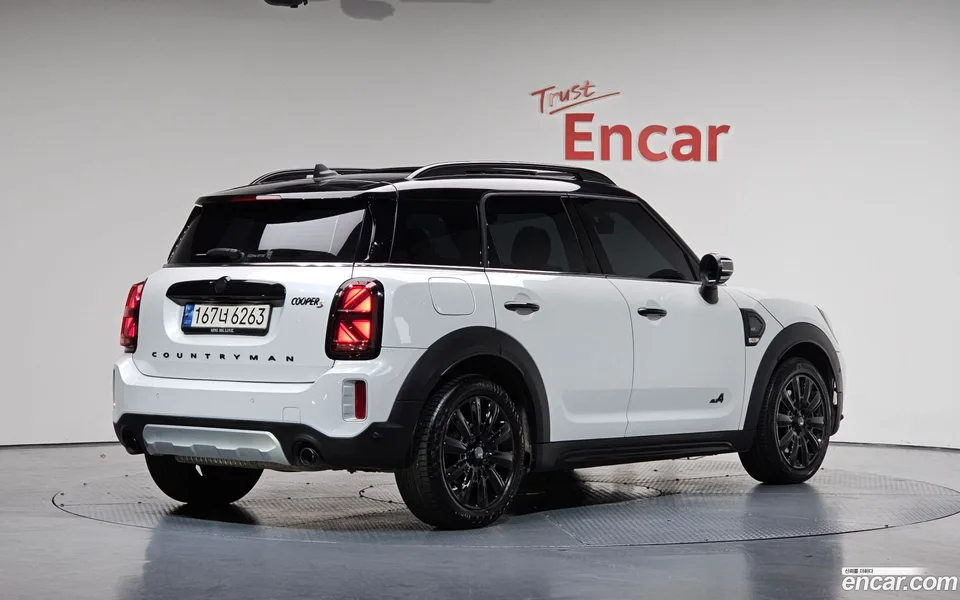 MINI Cooper S Countryman ALL4 2023 — миниатюра 2