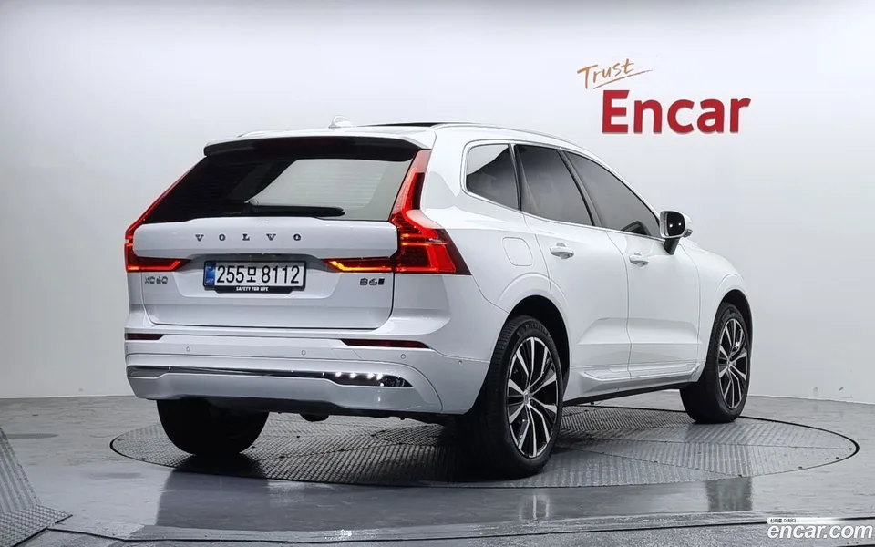 Volvo XC60 B6 2025 — миниатюра 2
