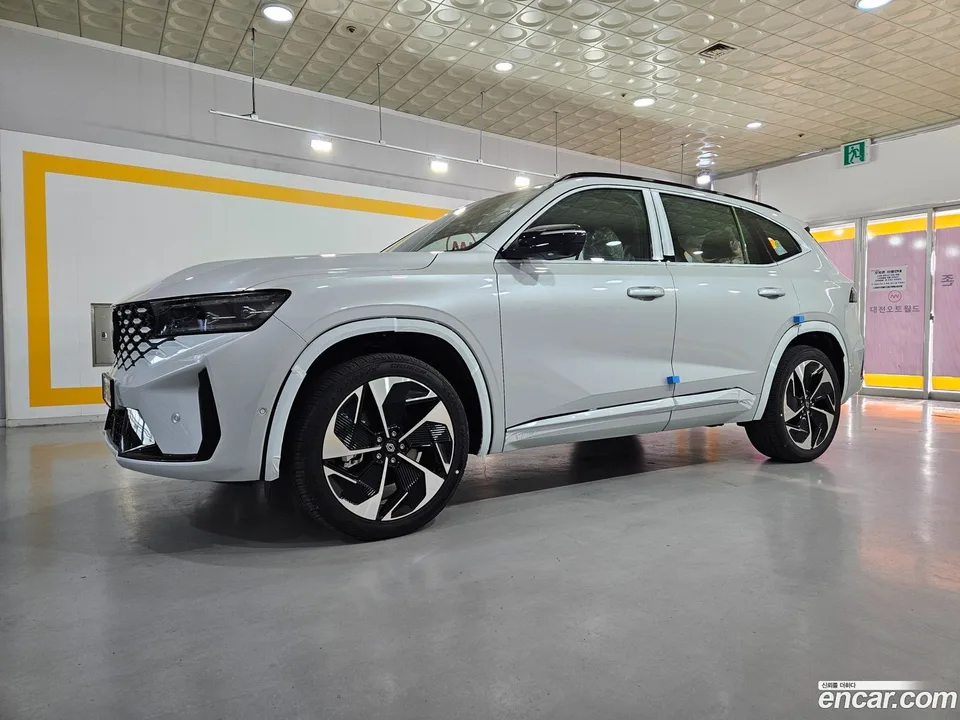 Renault Samsung Grand Koleos 1.5 E-TECH 2WD 2025 — миниатюра 3