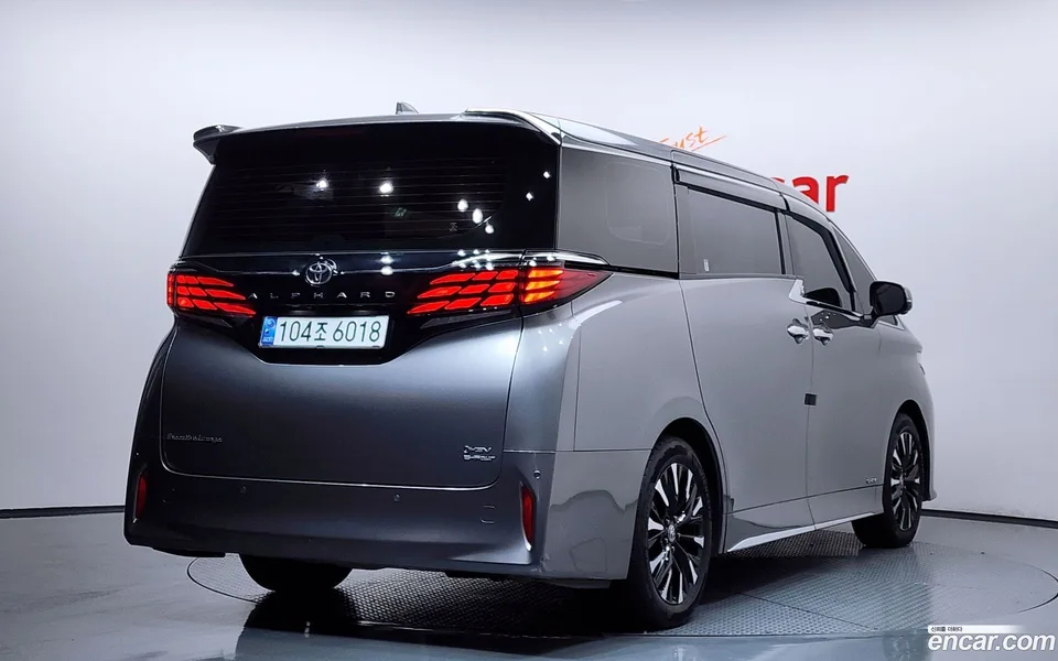 Toyota Alphard 2.5 HEV AWD 2024 — миниатюра 2