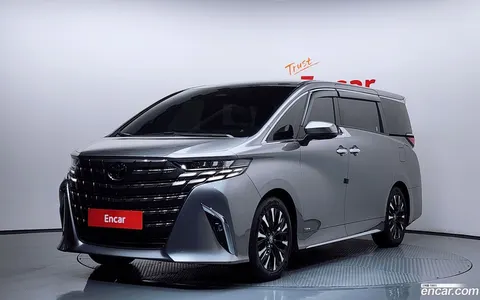 Toyota Alphard 2024 buy in Moscow