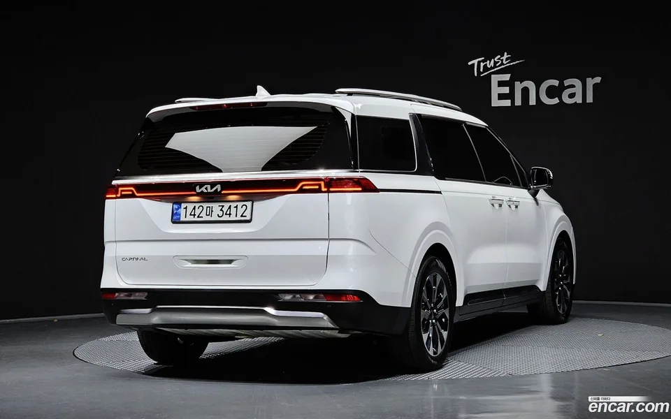 Kia Carnival 7 2023 — миниатюра 2