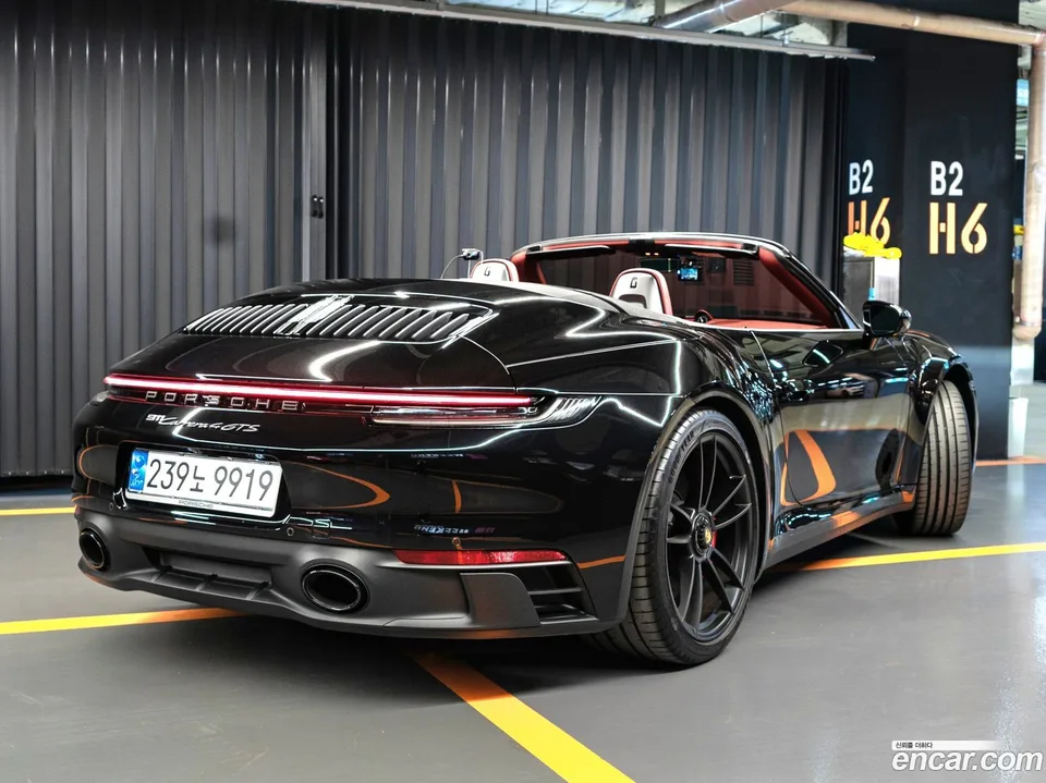 Porsche 911 (992) 4 GTS 2024 — миниатюра 5