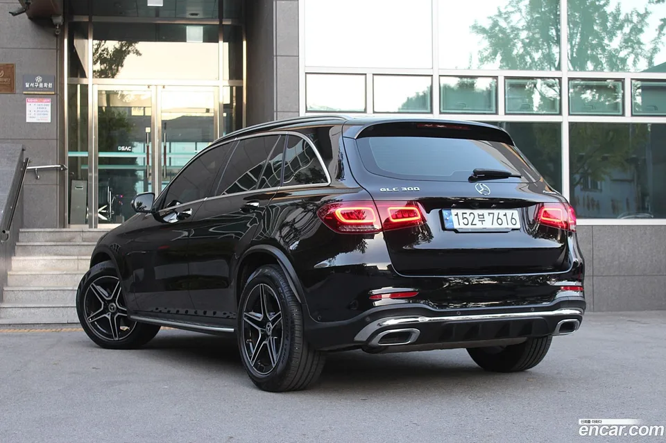 Mercedes-Benz GLC-Class GLC300 4MATIC 2022 — миниатюра 5