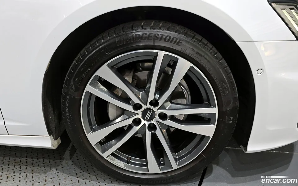 Audi A6 40 TDI 2023 — миниатюра 5
