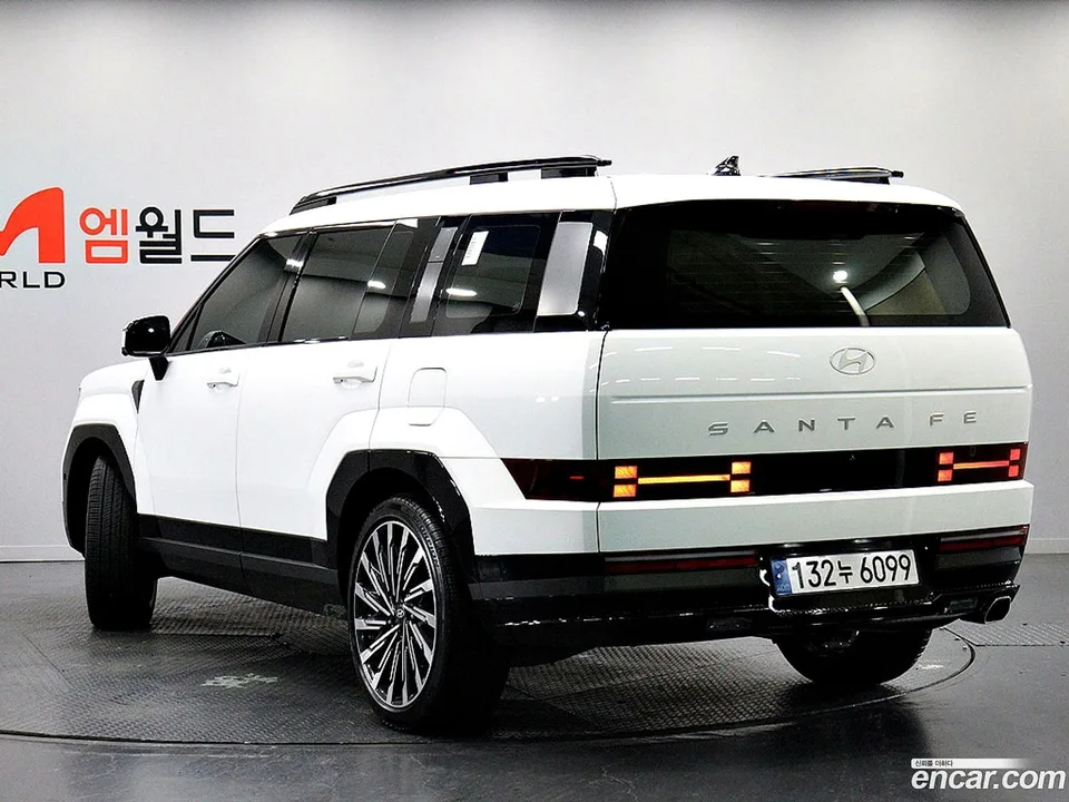 Hyundai Santa Fe 2.5T 2WD 2023 — миниатюра 4