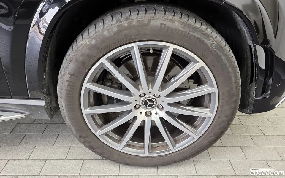 Mercedes-Benz GLS-Class GLS400d 4MATIC 2023 — миниатюра 5