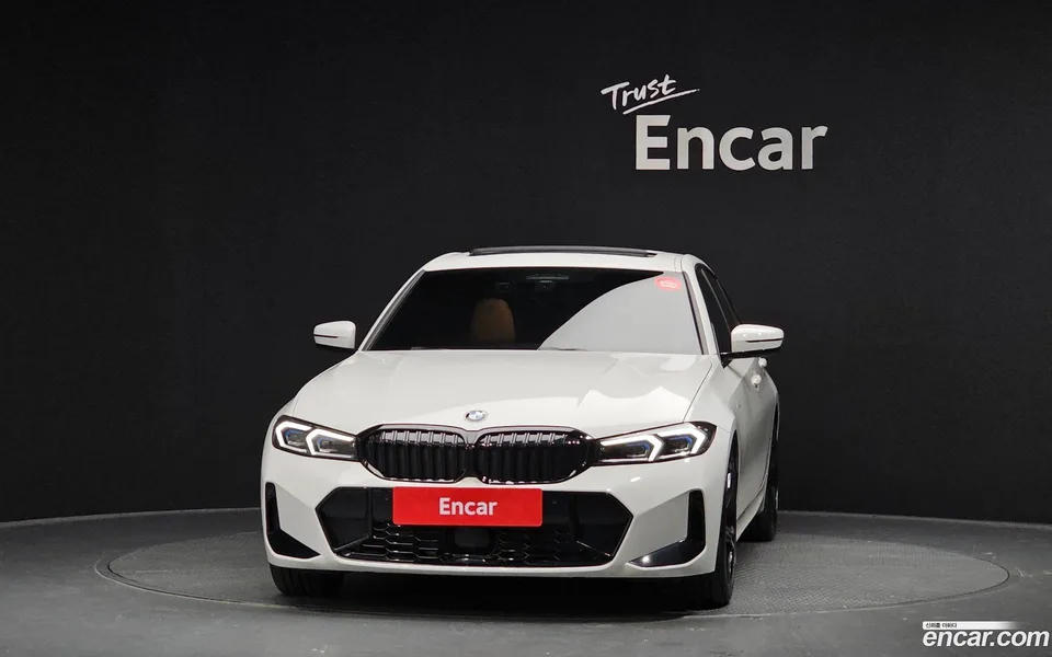 BMW 3 Series 320i M 2024 — миниатюра 3