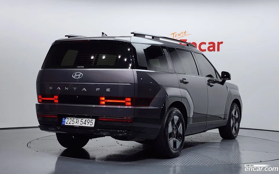 Hyundai Santa Fe HEV 1.6 2WD 2024 — миниатюра 2