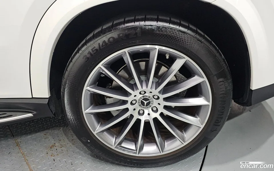 Mercedes-Benz GLE-Class GLE400d 4MATIC 2023 — миниатюра 5