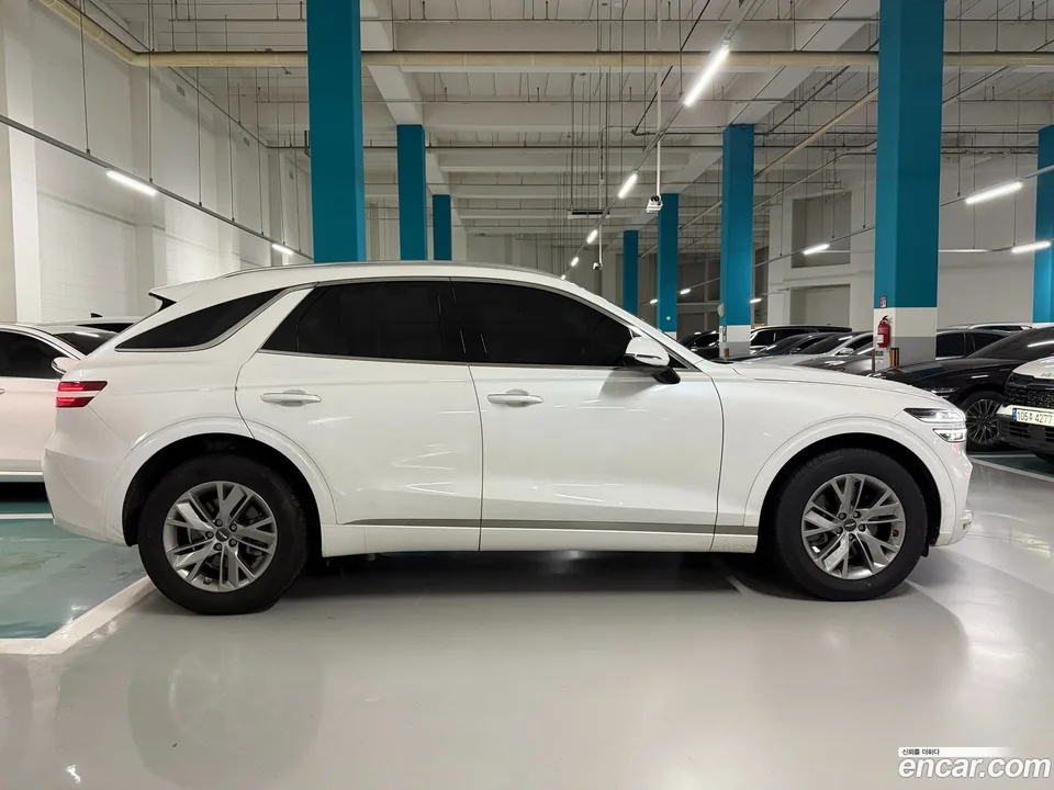 Genesis GV70 2.5T 2WD 2022 — миниатюра 3