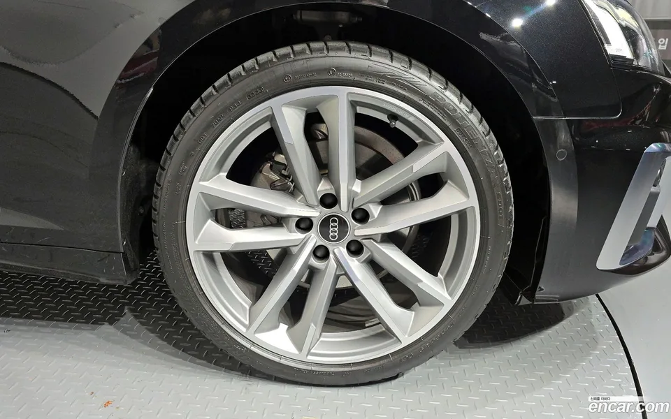 Audi A5 40 TFSI 2024 — миниатюра 5