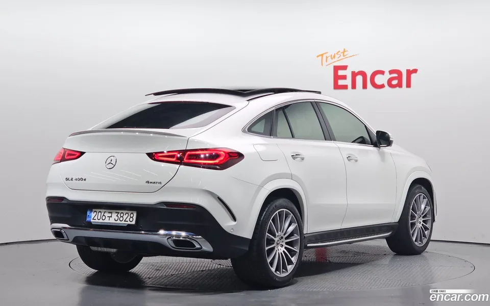 Mercedes-Benz GLE-Class GLE400d 4MATIC 2023 — миниатюра 2