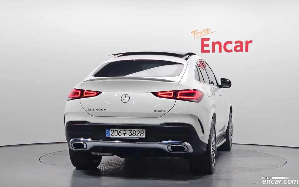 Mercedes-Benz GLE-Class GLE400d 4MATIC 2023 — миниатюра 4