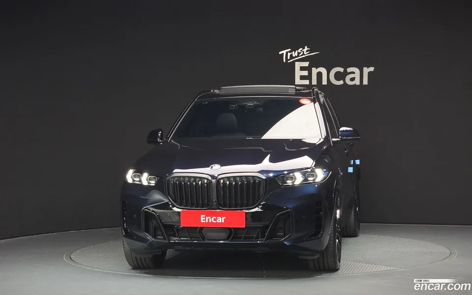 BMW X5 xDrive 40i M 2023 — миниатюра 3