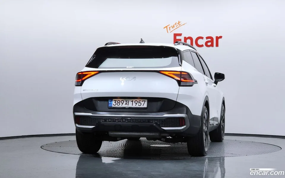 Kia Sportage 1.6 2WD 2023 — миниатюра 4