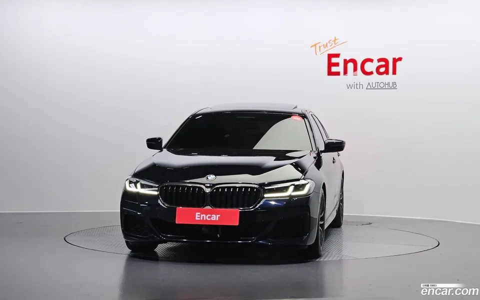 BMW 5 Series 520i M 2022 — миниатюра 3