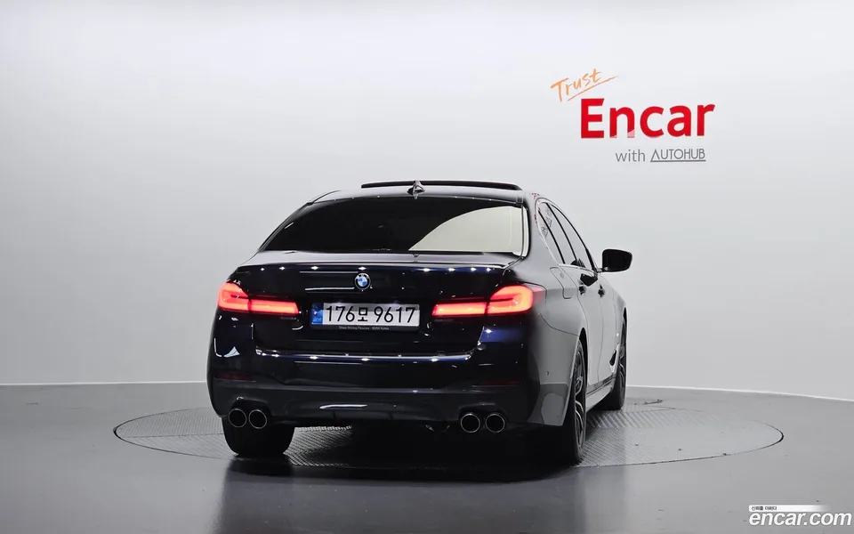 BMW 5 Series 520i M 2022 — миниатюра 4