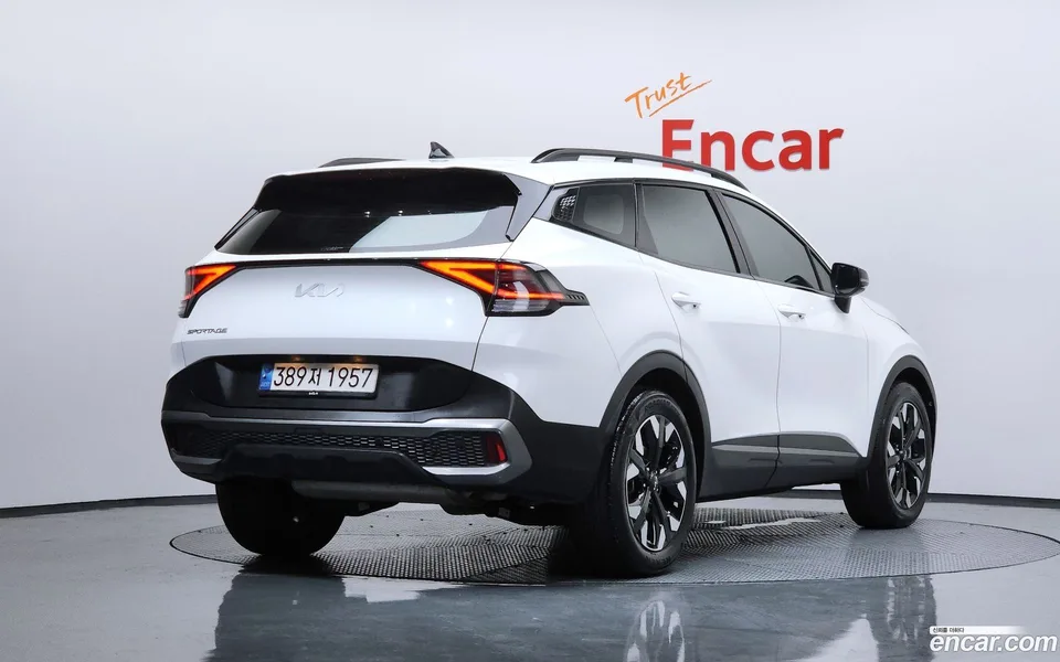 Kia Sportage 1.6 2WD 2023 — миниатюра 2