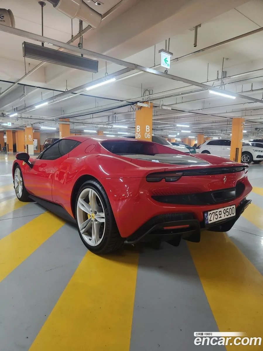 Ferrari 296 GTB 3.0 V6 2024 — миниатюра 2