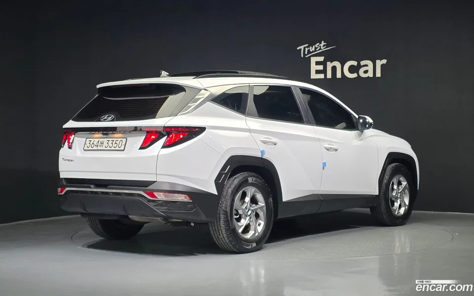 Hyundai Tucson 2.0 2WD 2023 — миниатюра 2