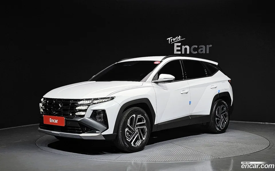 Hyundai Tucson NX4 1.6 2WD 2024 — фото 1, купить с доставкой в Москву