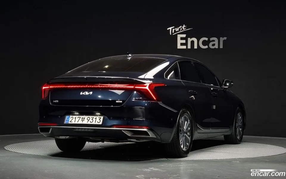 Kia K8 Hybrid 2023 — миниатюра 2