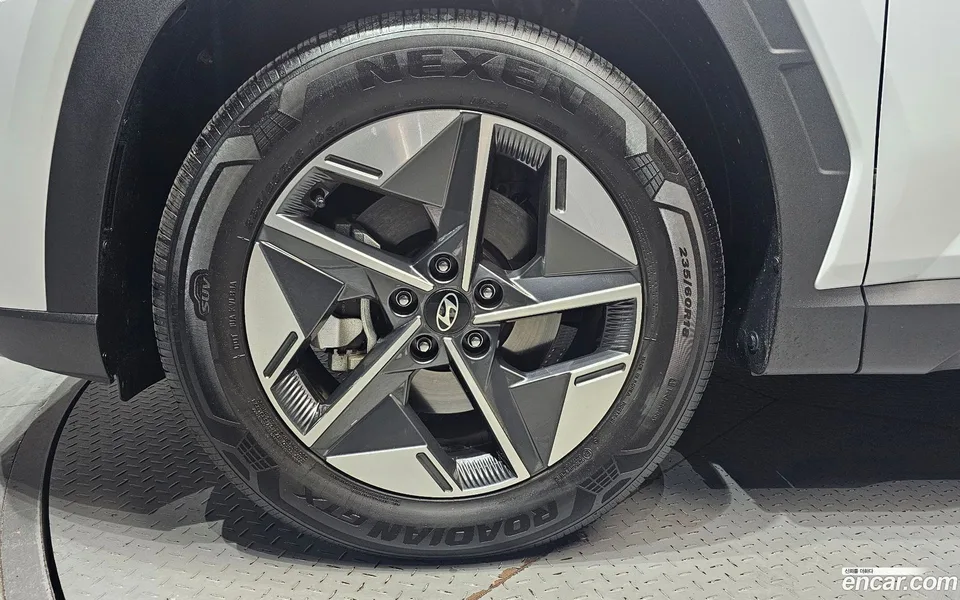 Hyundai Tucson NX4 1.6 2WD 2025 — миниатюра 5
