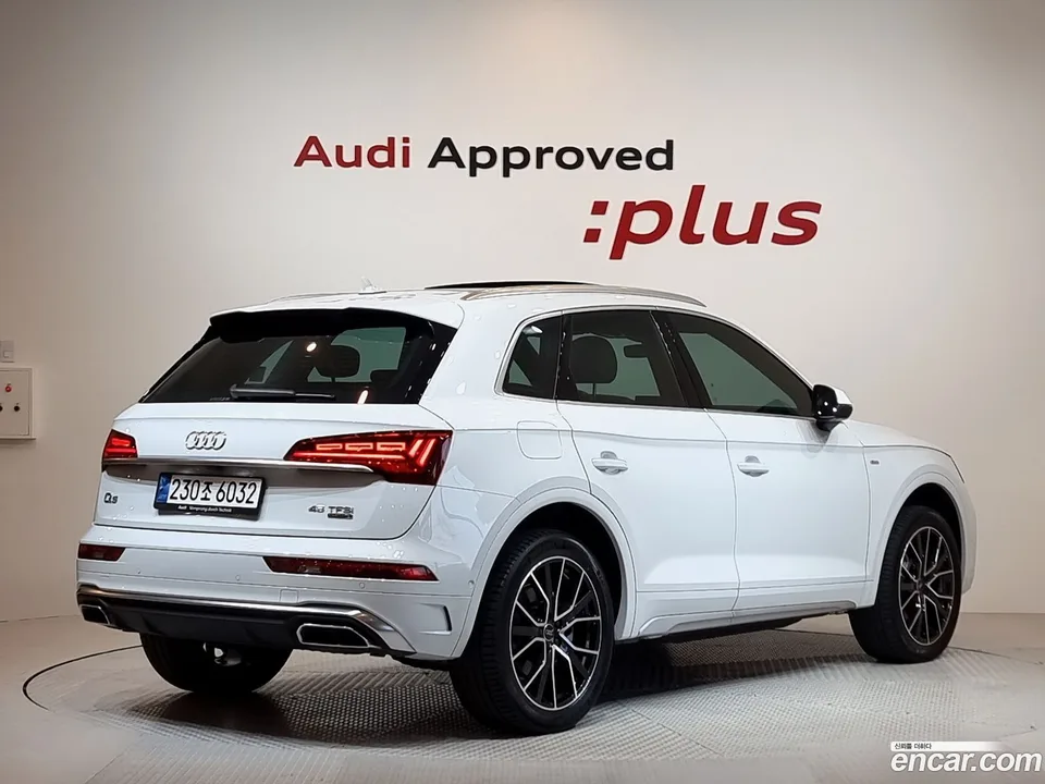Audi Q5 45 TFSI 2024 — миниатюра 2