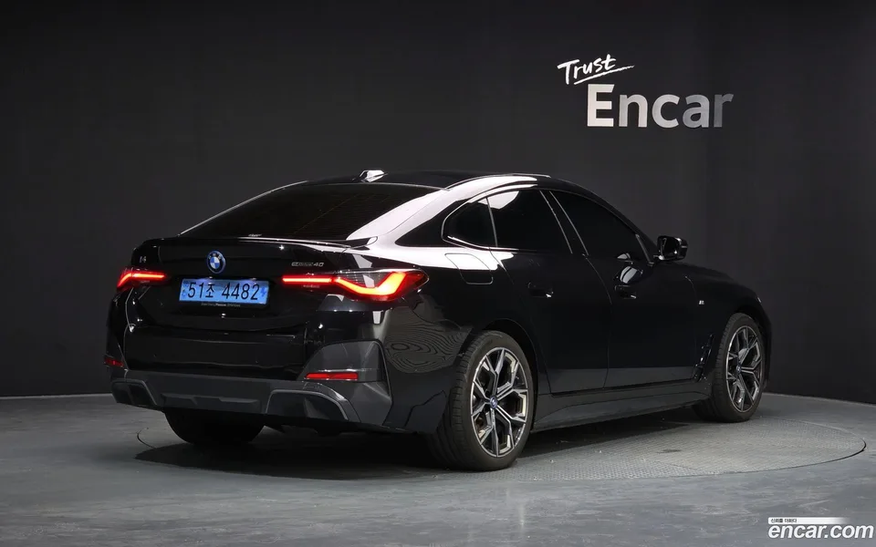 BMW i4 eDrive40 M 2024 — миниатюра 2