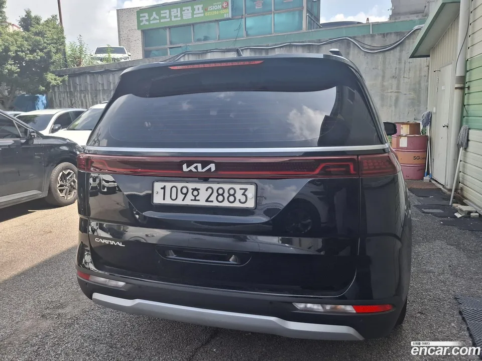 Kia Carnival 9 2023 — миниатюра 3
