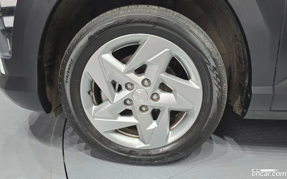 Hyundai Kona 1.6 2WD 2023 — миниатюра 5