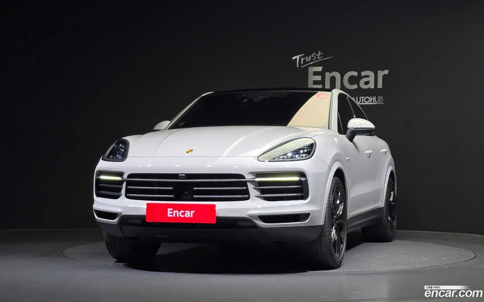 Porsche Cayenne 3.0 E- 2023 — миниатюра 3