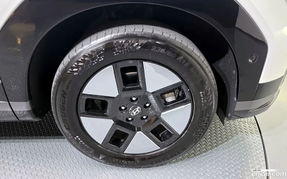 Hyundai SantaFe HEV 1.6 2WD 2023 — миниатюра 5