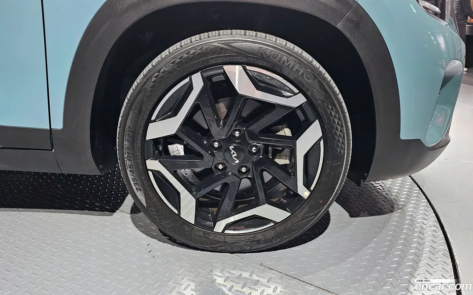 Kia Seltos 1.6 2WD 2023 — миниатюра 5