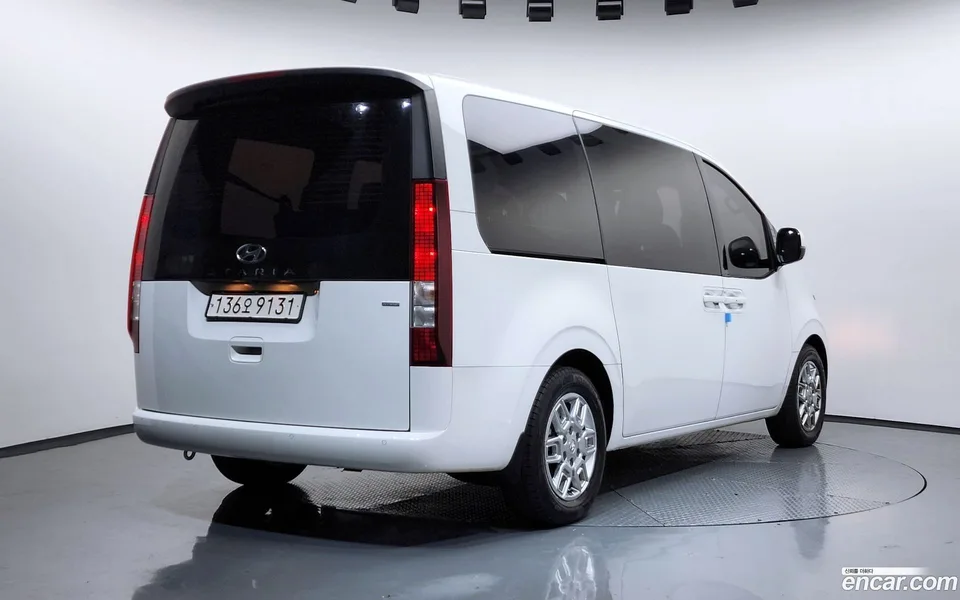 Hyundai Staria 4WD 9 2022 — миниатюра 2