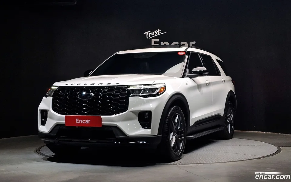 Ford Explorer 2.3 ST- 4WD 2025 — фото 1, купить с доставкой в Москву