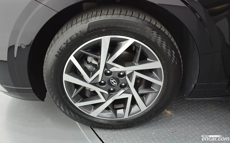 Hyundai Grandeur Hybrid 2023 — миниатюра 5