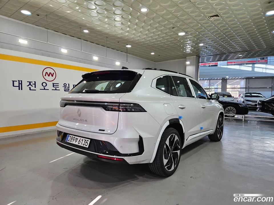 Renault Samsung Grand Koleos 1.5 E-TECH 2WD 2025 — миниатюра 5
