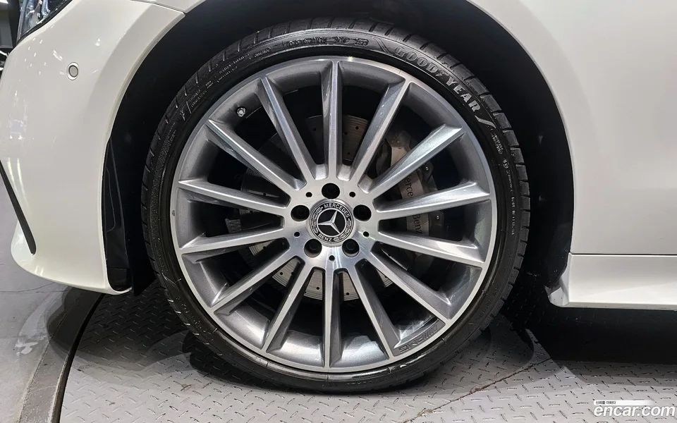 Mercedes-Benz E-Class E450 4MATIC 2023 — миниатюра 5