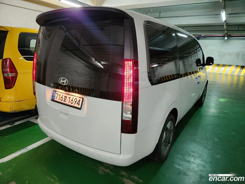 Hyundai Staria HEV 1.6 11 2025 — миниатюра 5