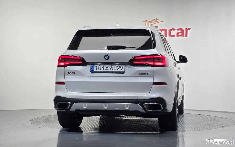 BMW X5 xDrive 40i M 2023 — миниатюра 4