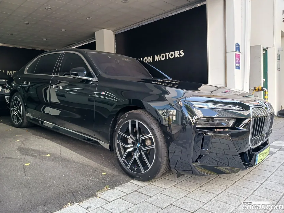 BMW 7 Series 740d xDrive M 2025 — миниатюра 2